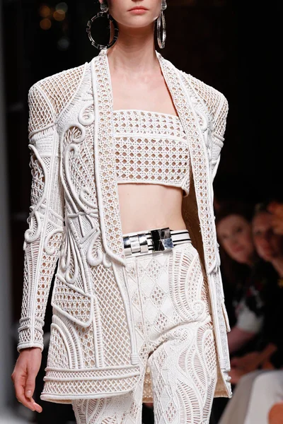 Look 31
